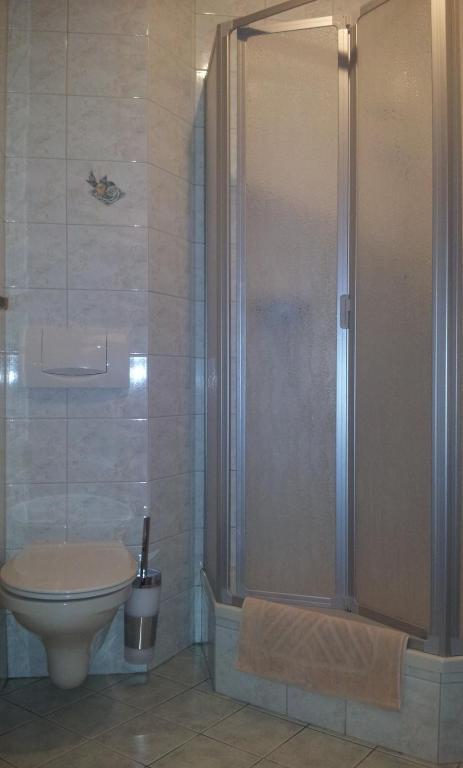 Pension Und Berggasthaus Kapellenstein Geyer Room photo